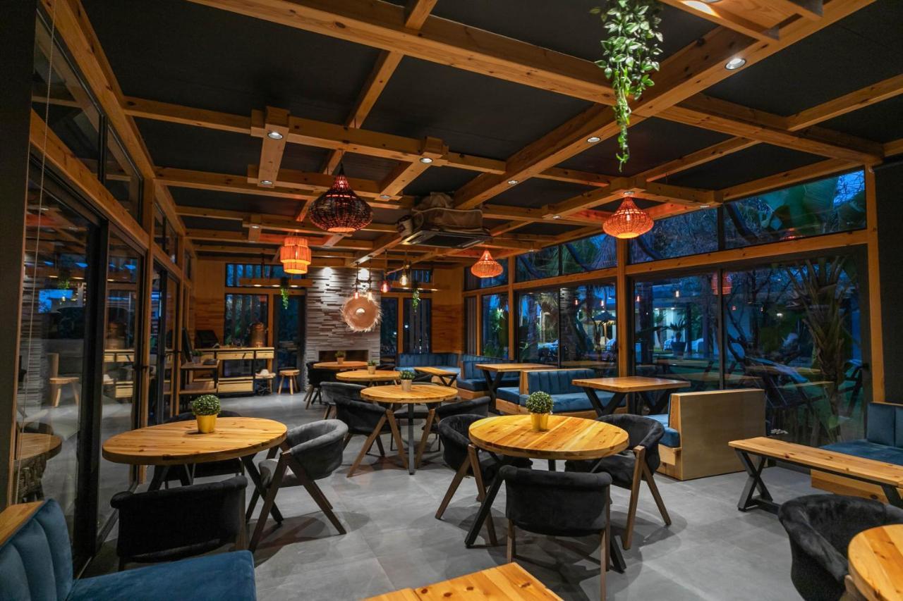 Riad Bella Montana Aïn Cheggag Екстериор снимка