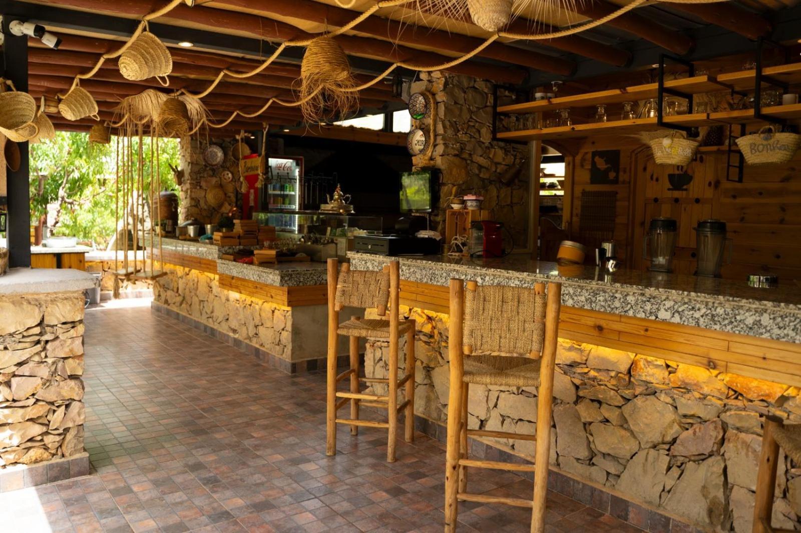 Riad Bella Montana Aïn Cheggag Екстериор снимка
